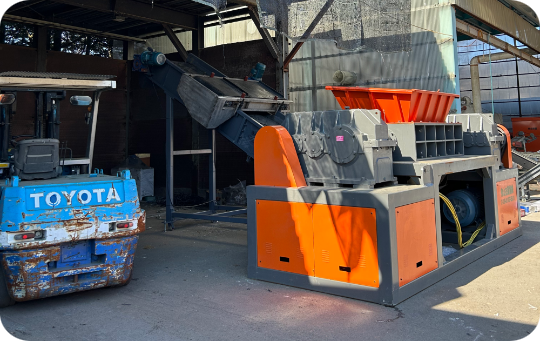 Double shaft shredder-wire and cable-Tochigi,Japan